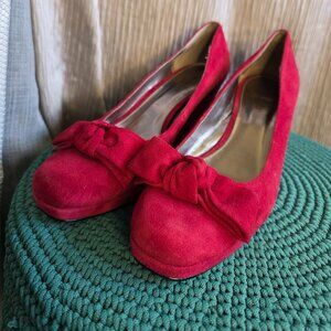 Never worn RED Alfani womens shoes